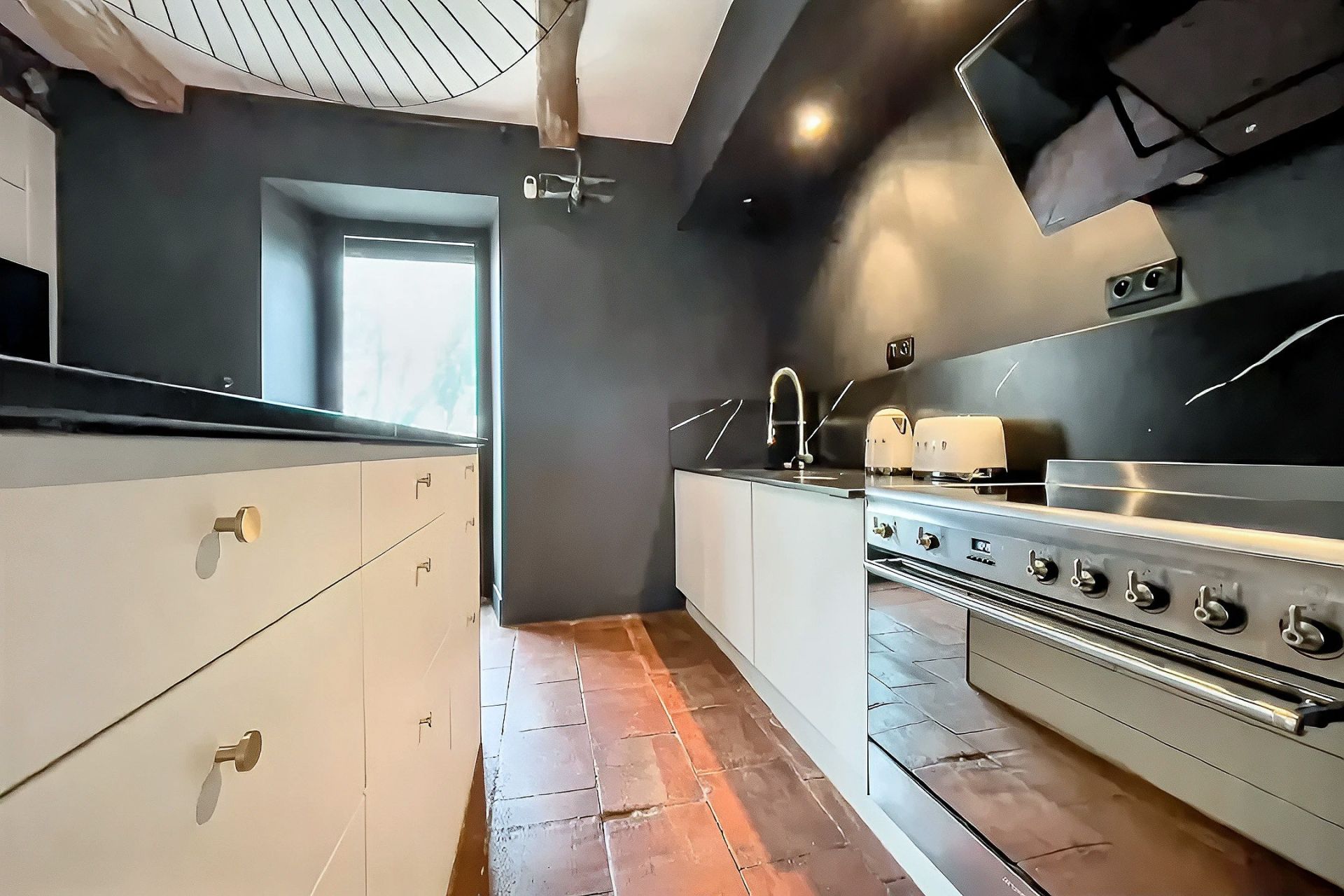 Vente Maison 14 Pièces 431 m² Montauban