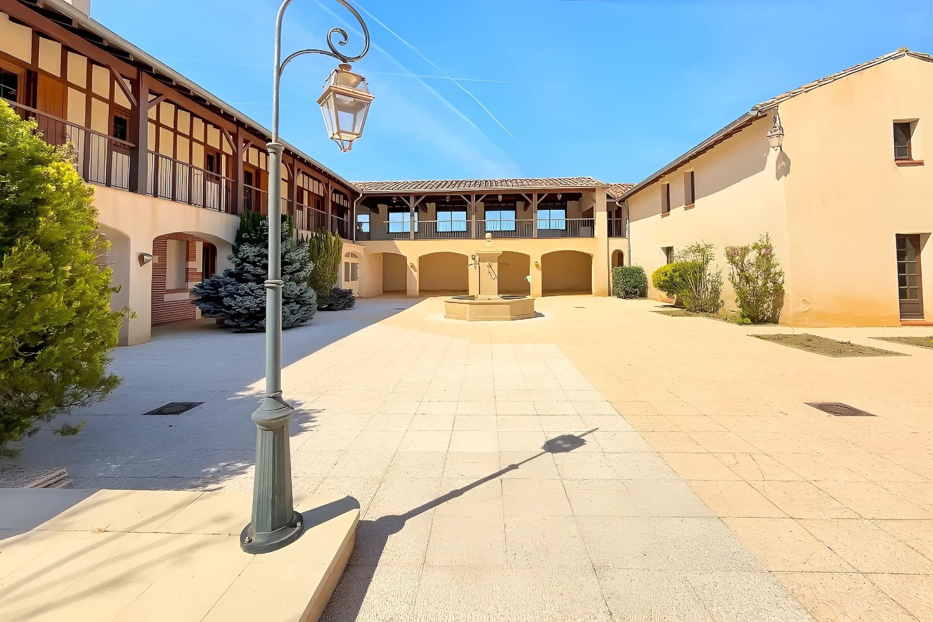 Vente Propriété 10&nbsp;Pièces 347&nbsp;m² Graulhet