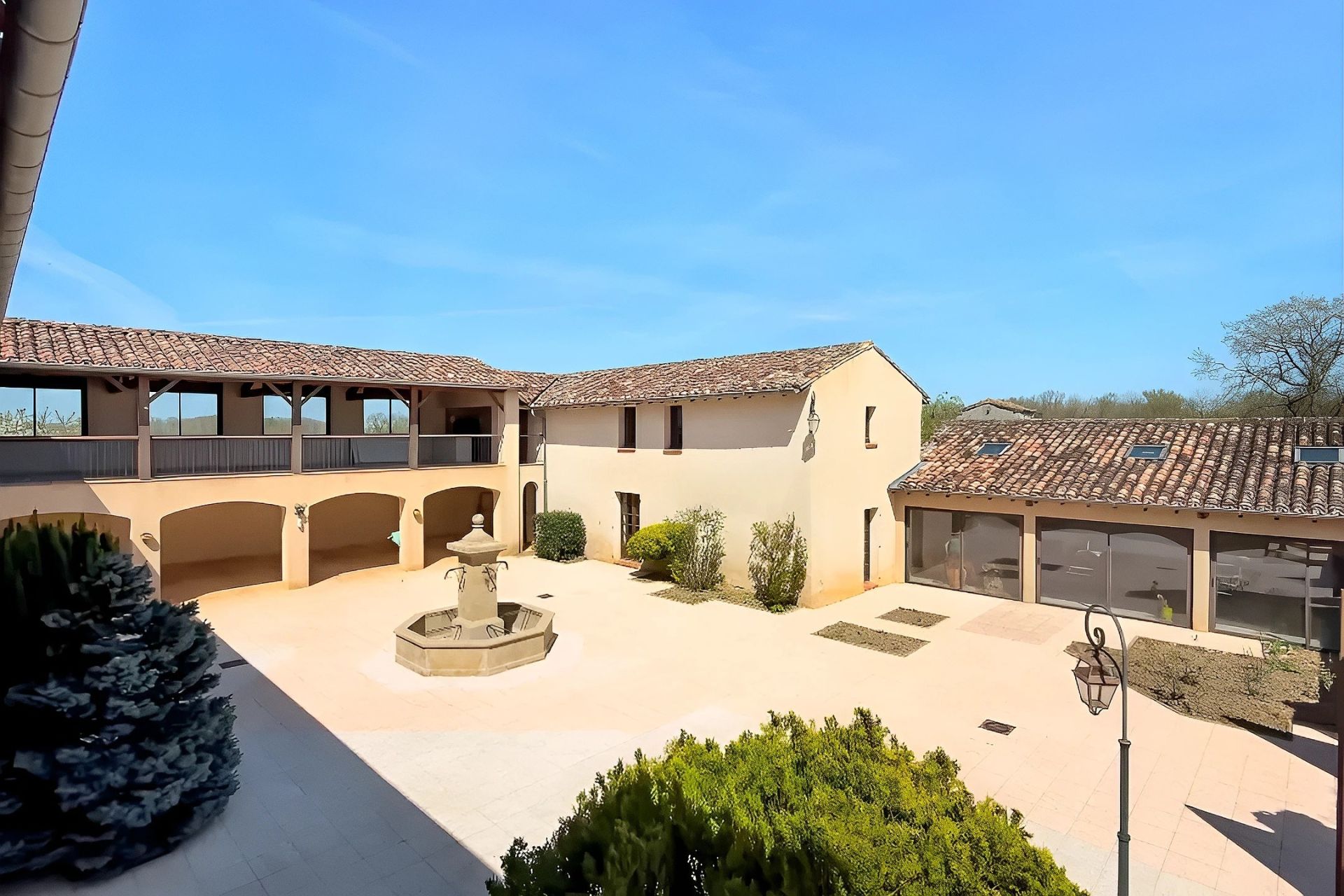 Vente Propriété 10 Pièces 347 m² Graulhet