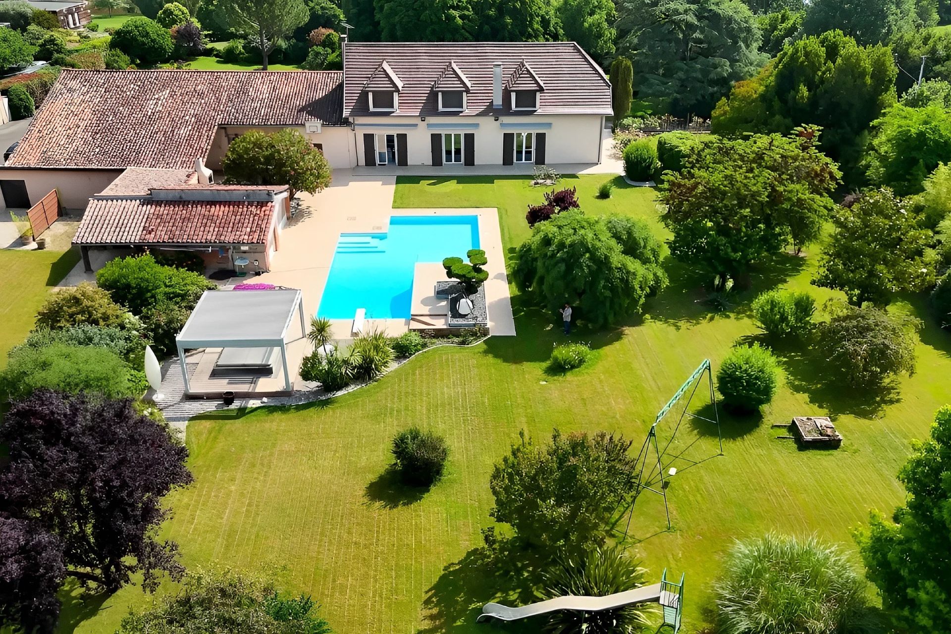 Vente Propriété 16 Pièces 423 m² Montauban