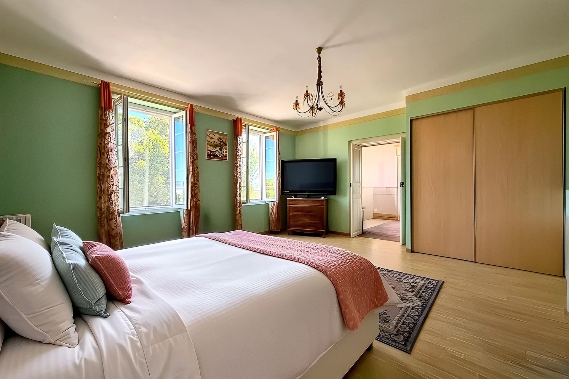 Vente Propriété 11&nbsp;Pièces 549&nbsp;m² Montauban