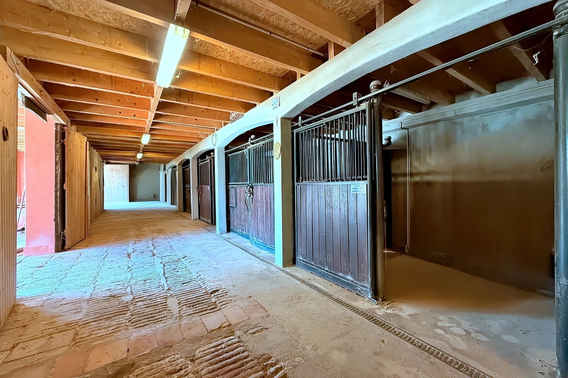 Vente Propriété 11&nbsp;Pièces 549&nbsp;m² Montauban