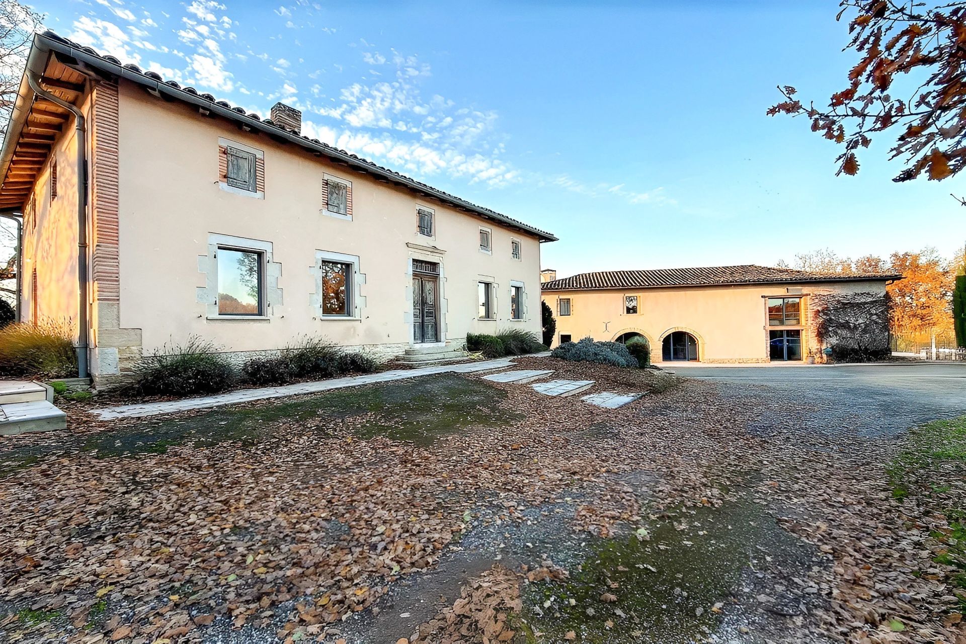 Vente Propriété 11&nbsp;Pièces 542&nbsp;m² Puygaillard-de-Quercy