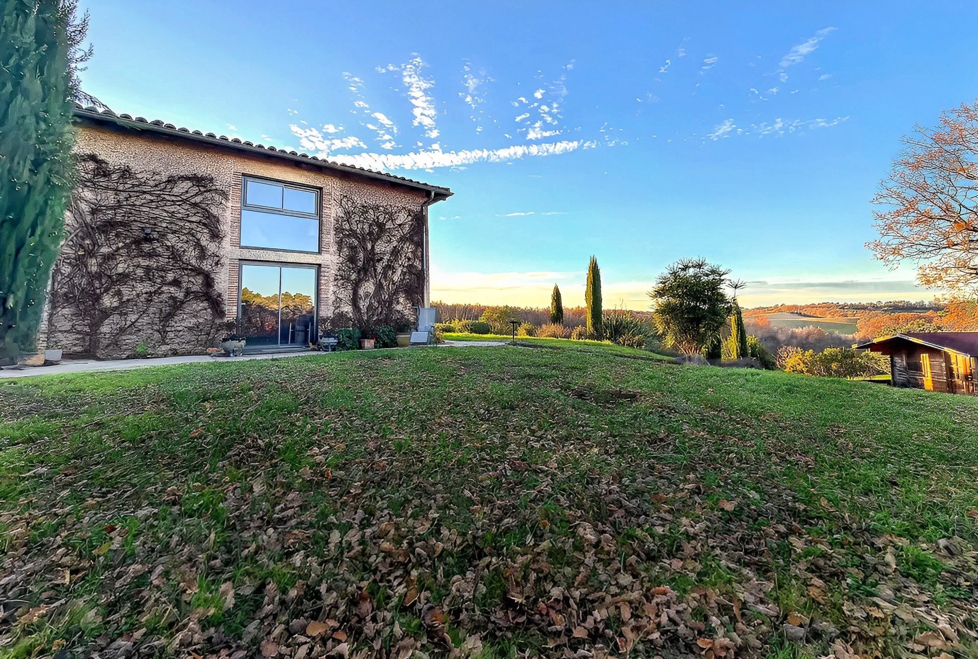 Vente Propriété 11&nbsp;Pièces 542&nbsp;m² Puygaillard-de-Quercy