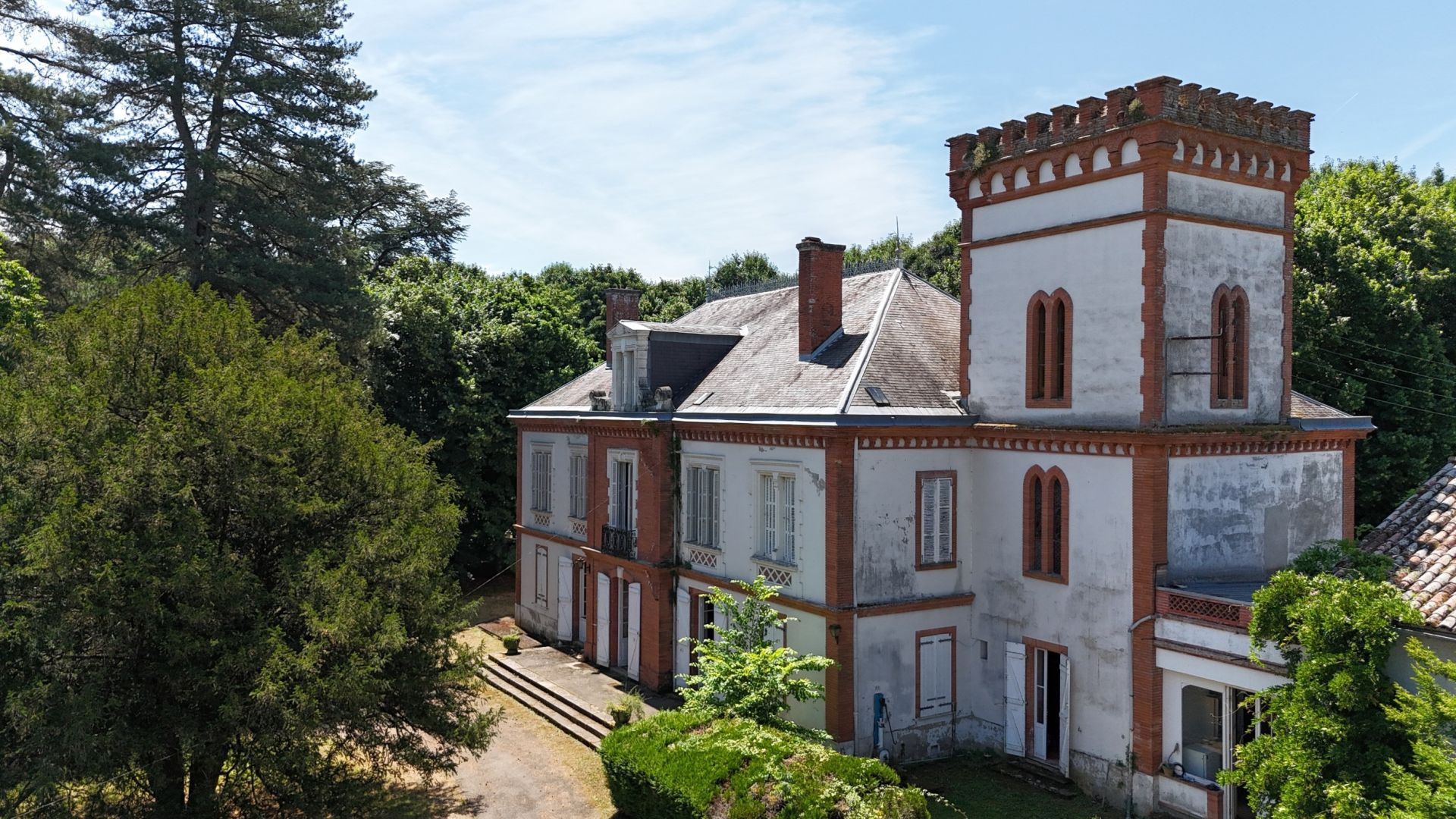 Vente Château 15&nbsp;Pièces 840&nbsp;m² Saint-Nauphary