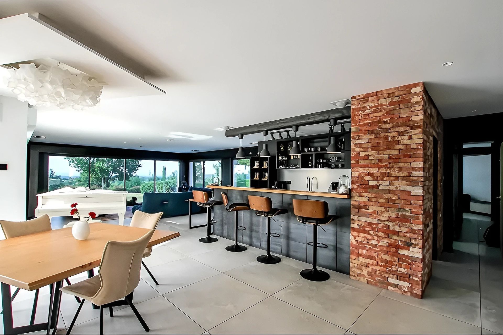 Vente Maison 6&nbsp;Pièces 209&nbsp;m² Montauban