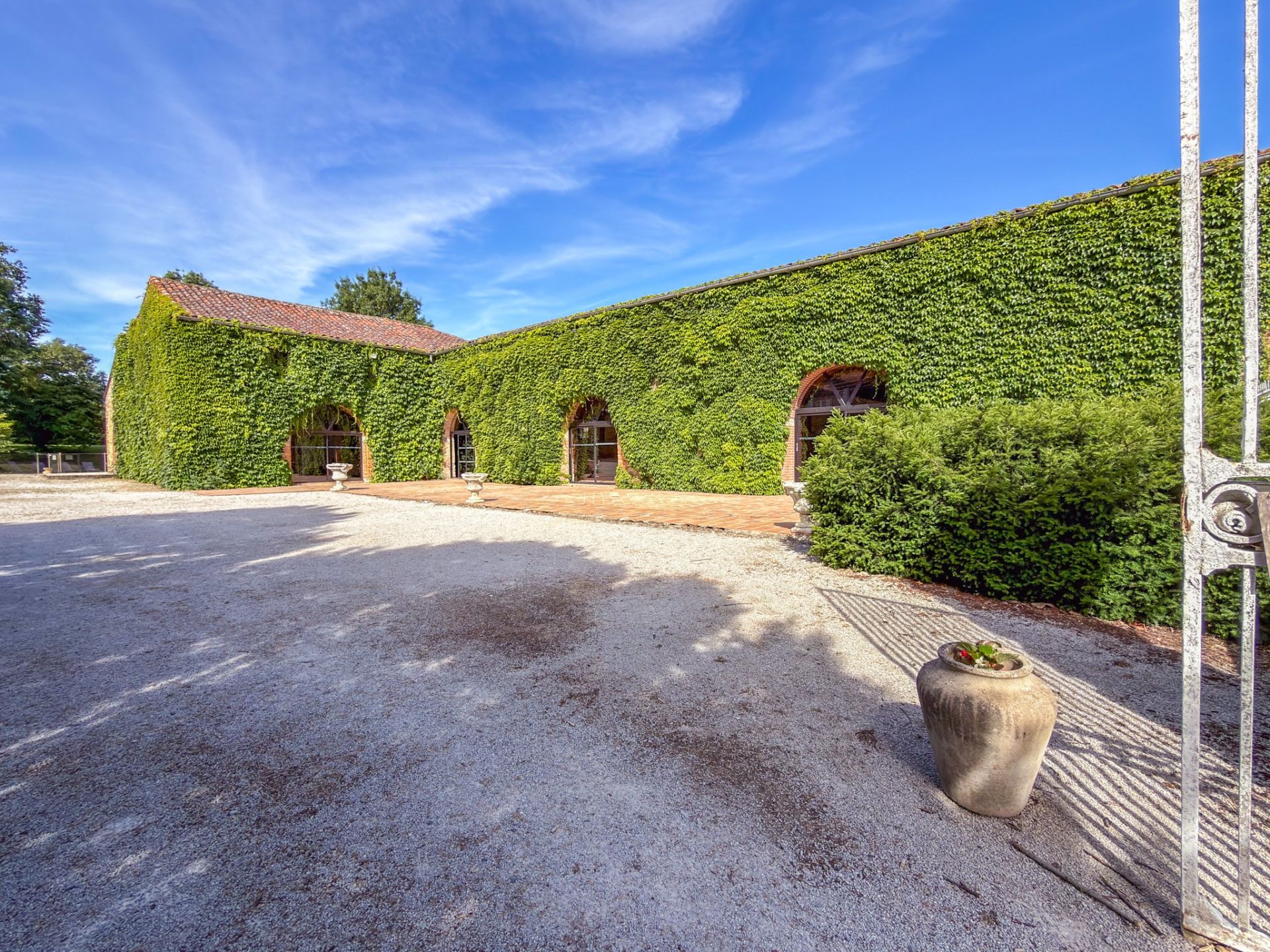 Vente Château 41&nbsp;Pièces 1690&nbsp;m² Caraman