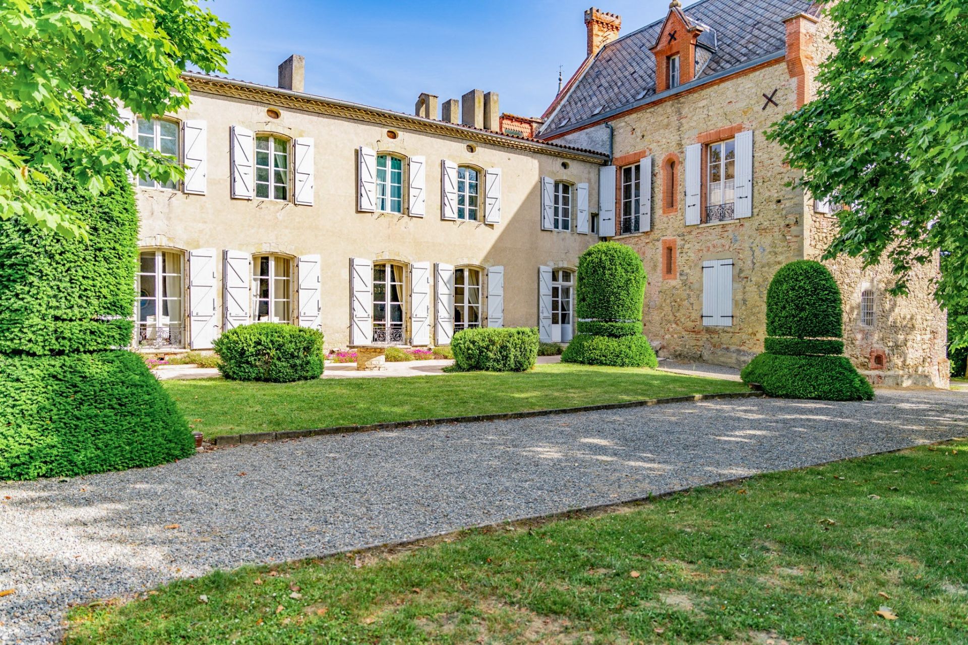 Vente Château 41&nbsp;Pièces 1690&nbsp;m² Caraman