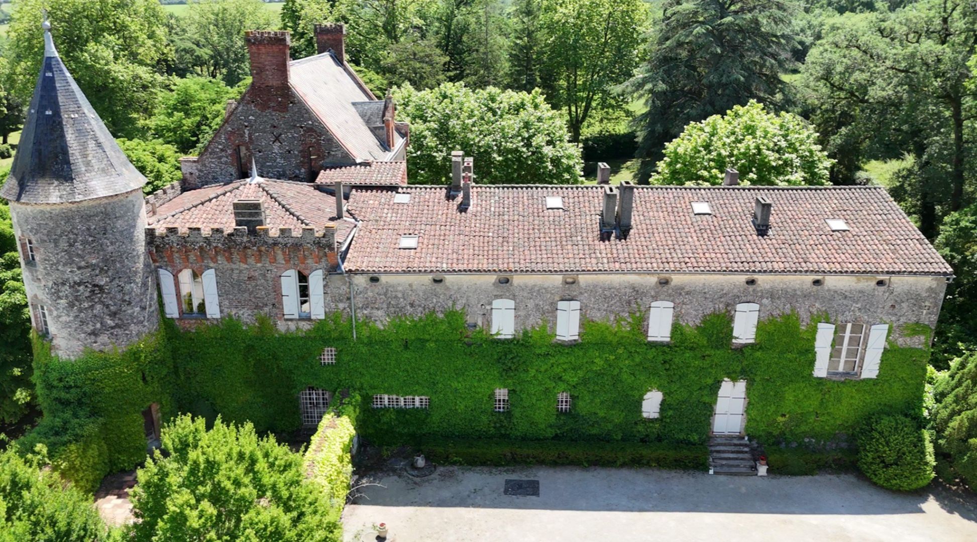 Vente Château 41&nbsp;Pièces 1690&nbsp;m² Caraman