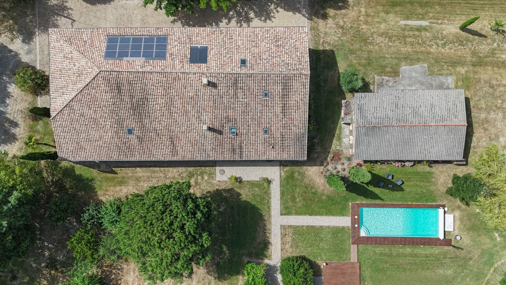 Vente Maison 6&nbsp;Pièces 221&nbsp;m² La Ville-Dieu-du-Temple
