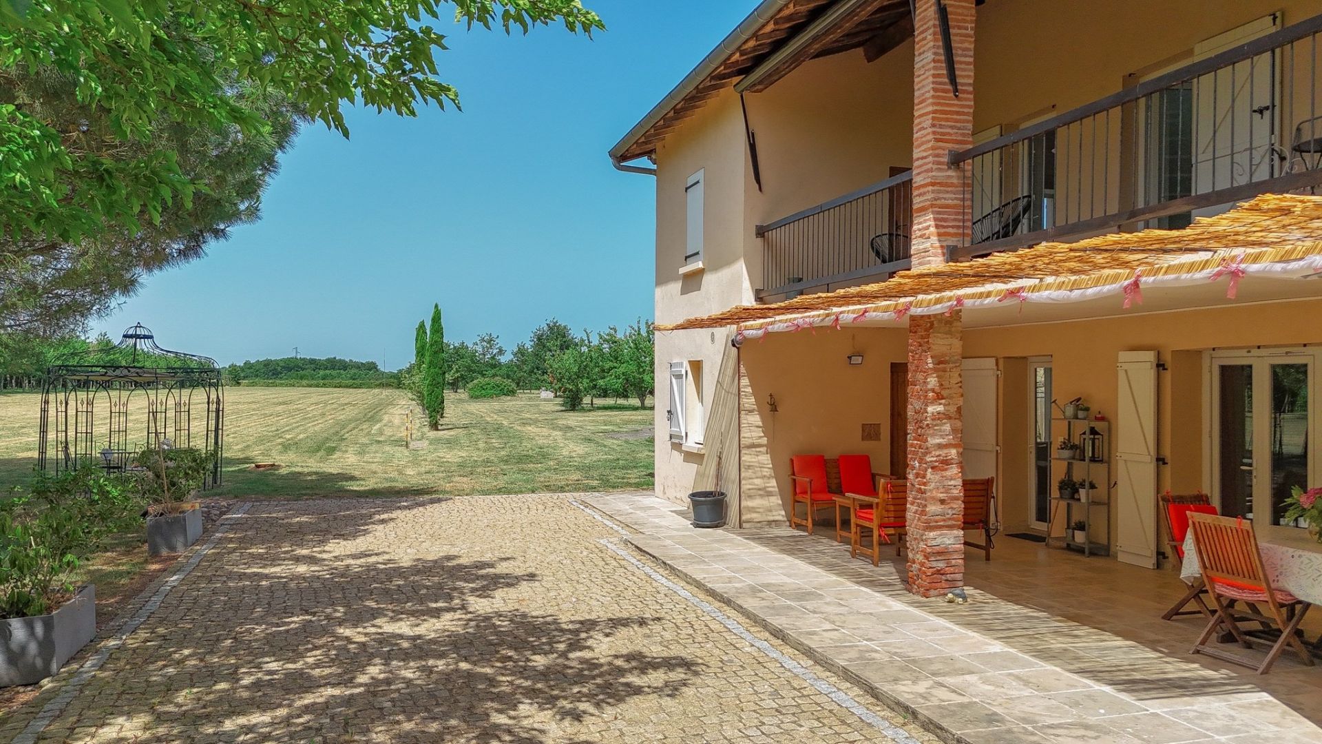 Vente Maison 6&nbsp;Pièces 221&nbsp;m² La Ville-Dieu-du-Temple