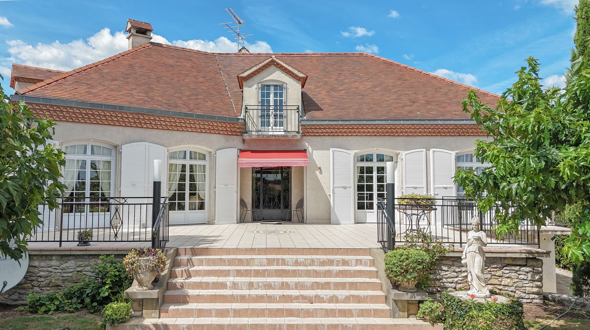 Vente Maison 10&nbsp;Pièces 344&nbsp;m² Montauban