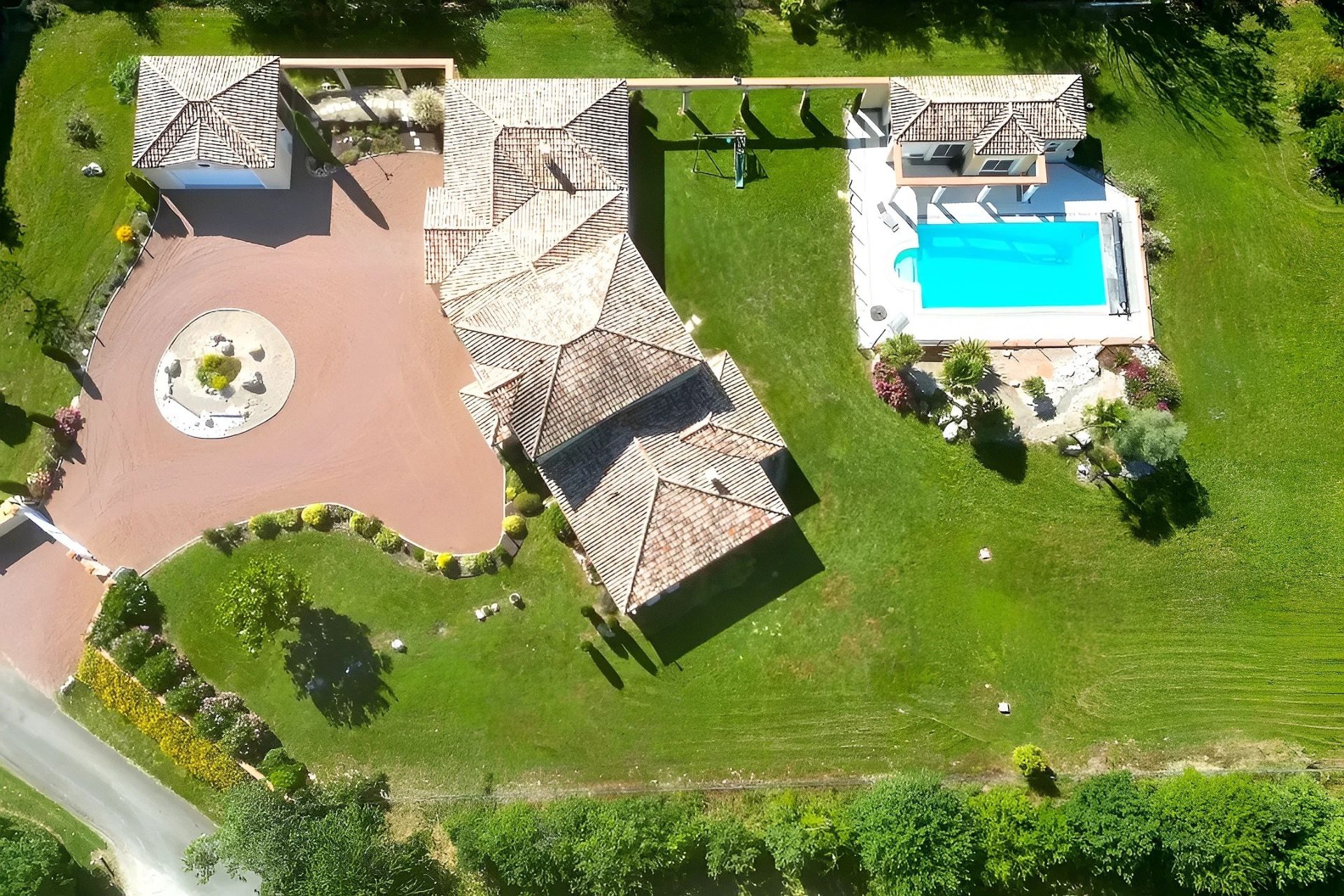 Vente Maison 10 Pièces 320 m² Montauban