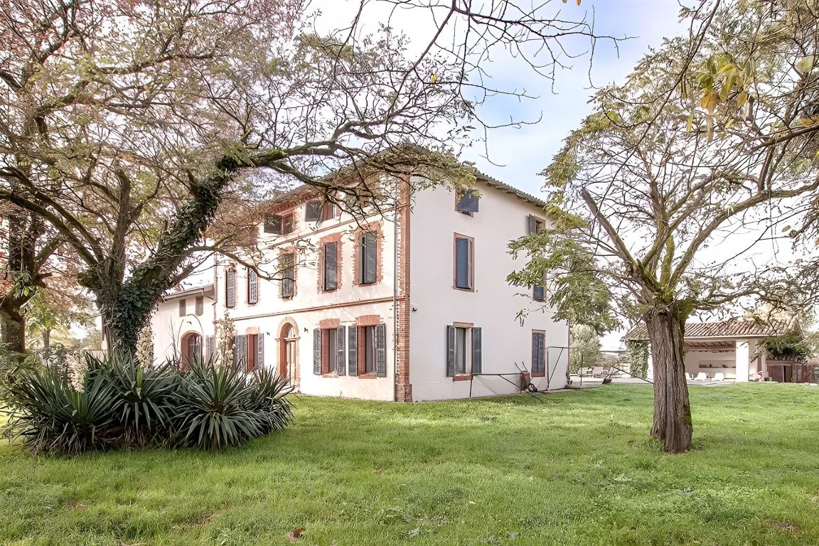 maison 14 Pièces en vente sur MONTAUBAN (82000) - Plus de details