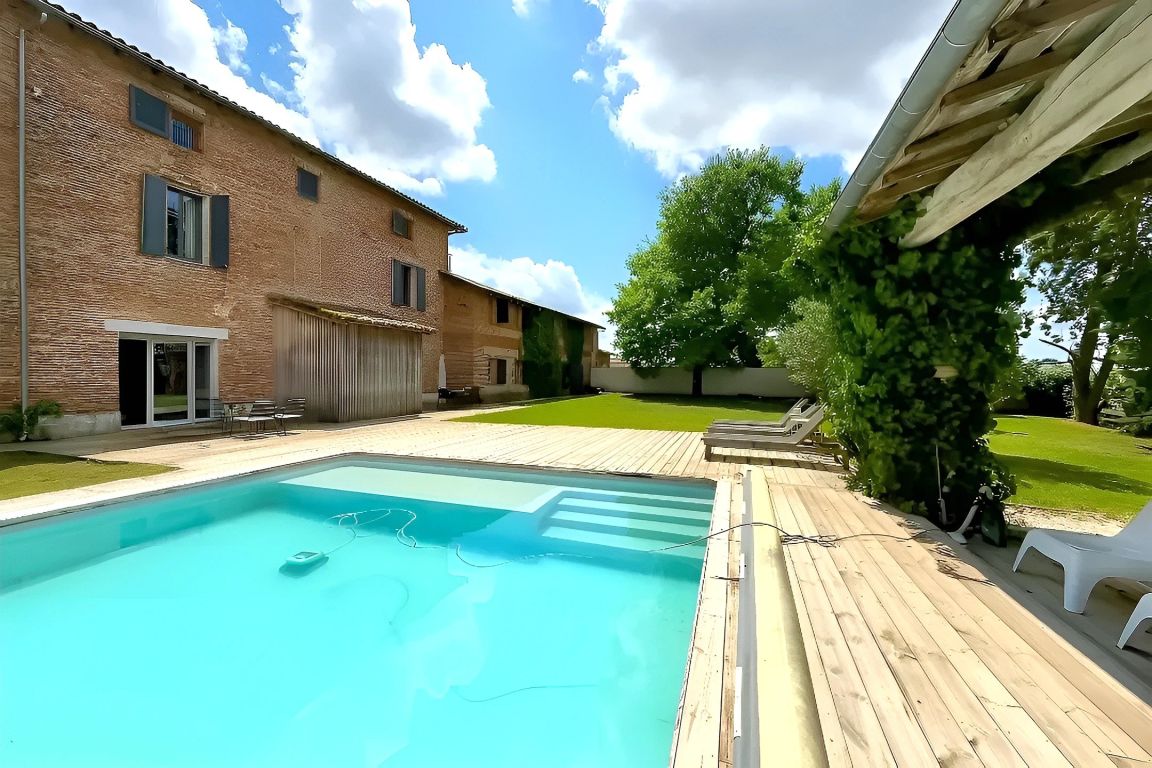 maison 14 Pièces en vente sur MONTAUBAN (82000) - Plus de details