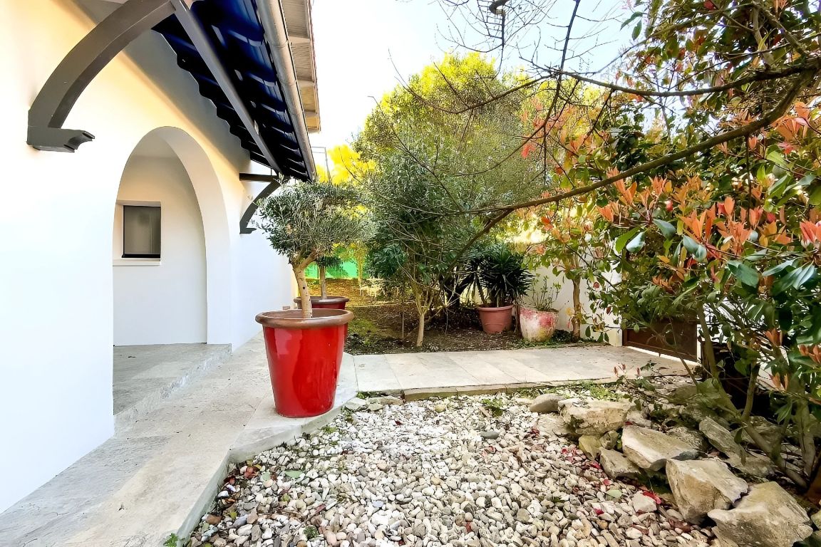 Vente Maison 7 Pièces 250 m² Montauban