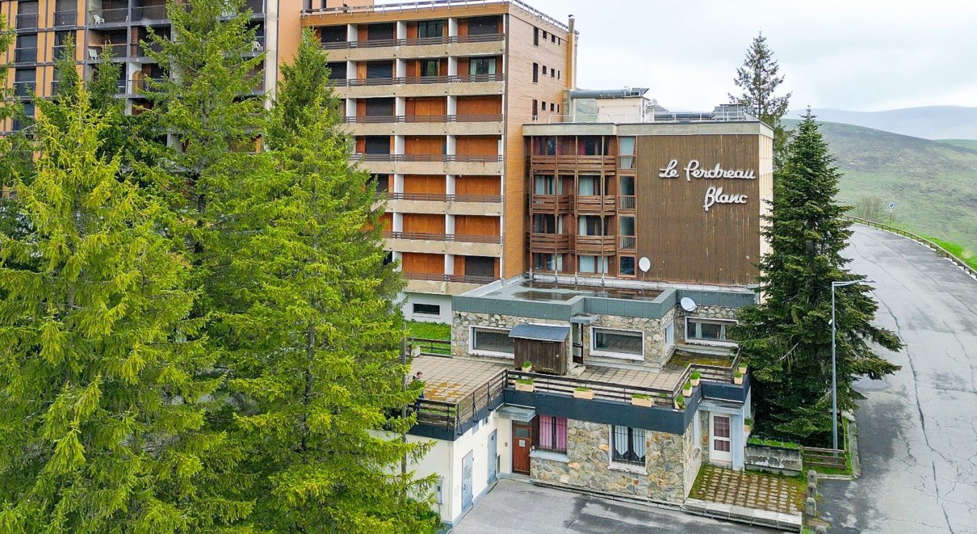 commerce en vente sur GOUAUX DE LARBOUST (31110) - Plus de details