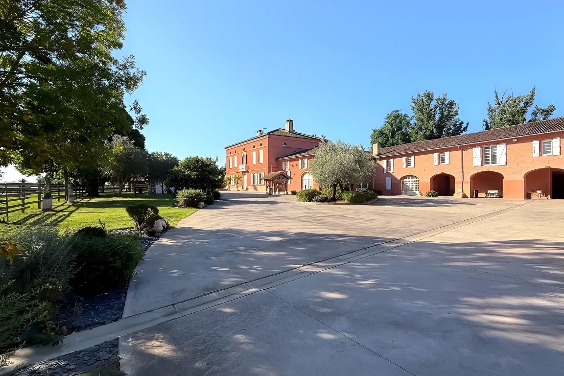 propriété 11 Pièces en vente sur MONTAUBAN (82000) - Plus de details
