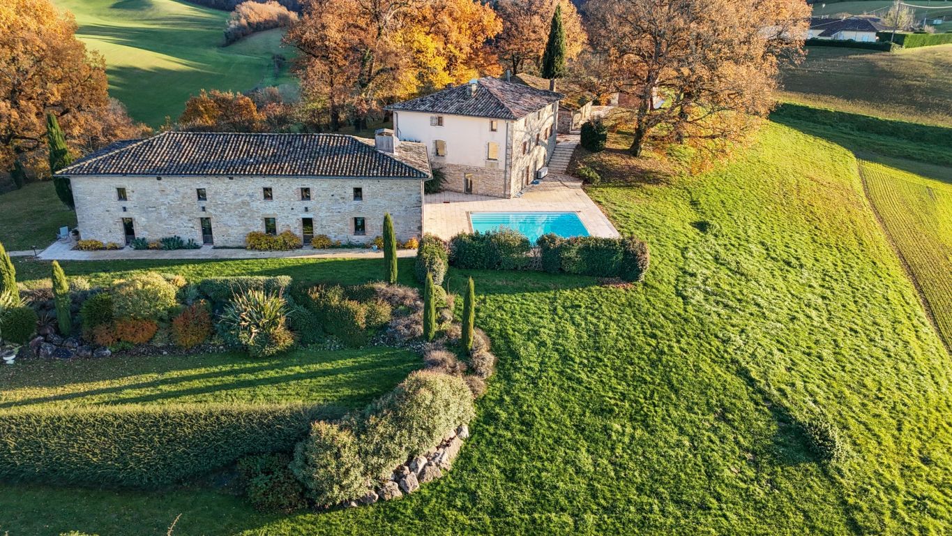 propriété 11 Pièces en vente sur PUYGAILLARD DE QUERCY (82800) - Plus de details