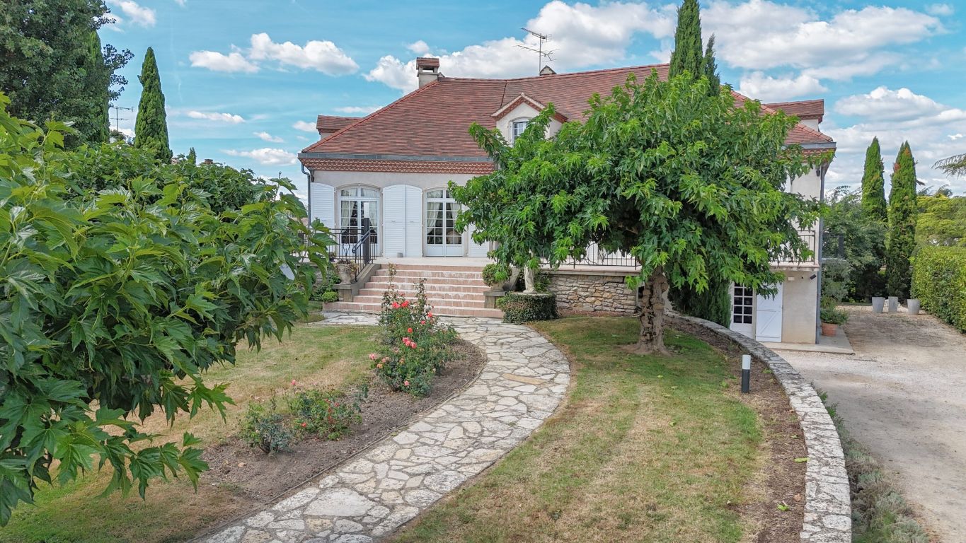 maison 10 Pièces en vente sur MONTAUBAN (82000) - Plus de details