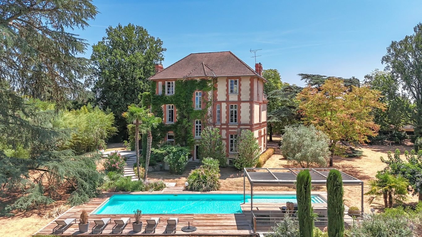 maison de maître 10 Pièces en vente sur MONTBETON (82290) - Plus de details