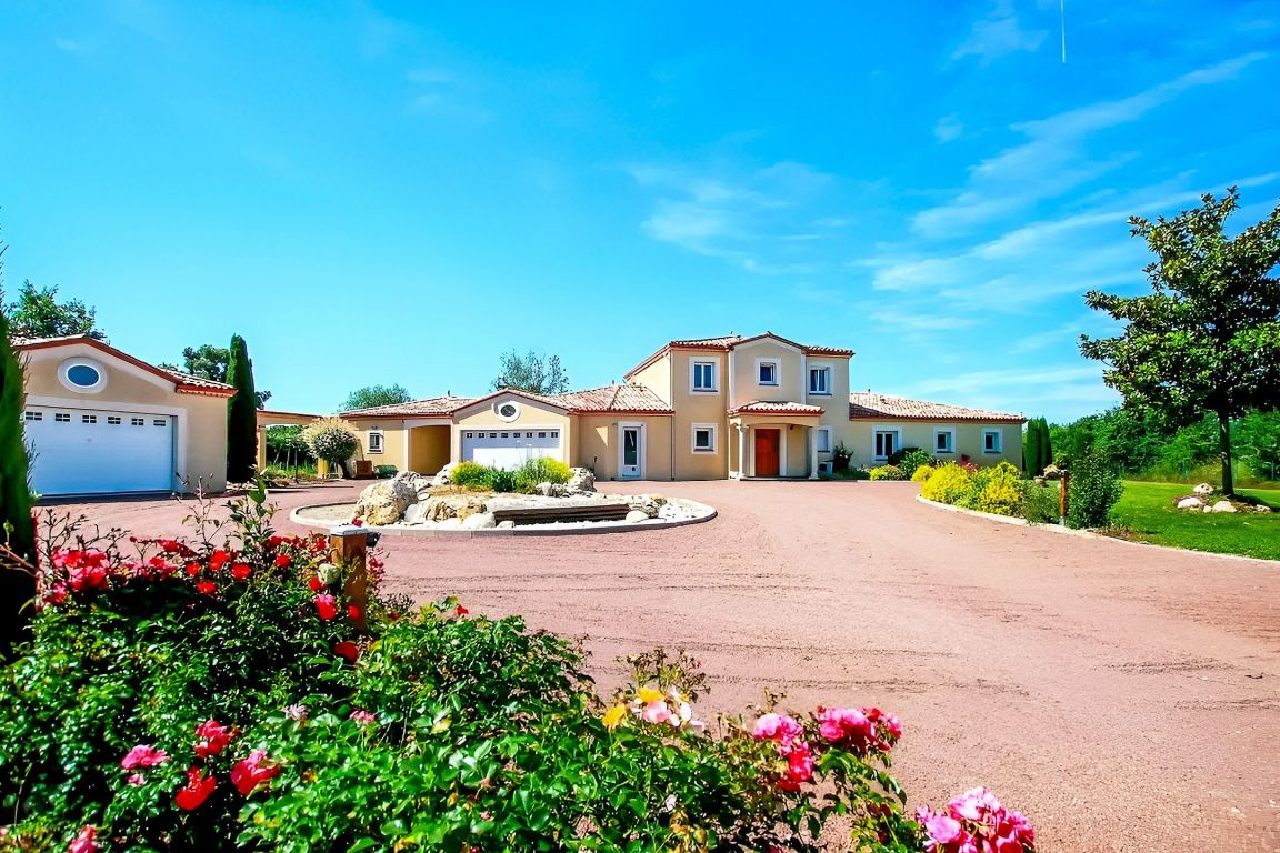 Vente Maison 10 Pièces 320 m² Montauban